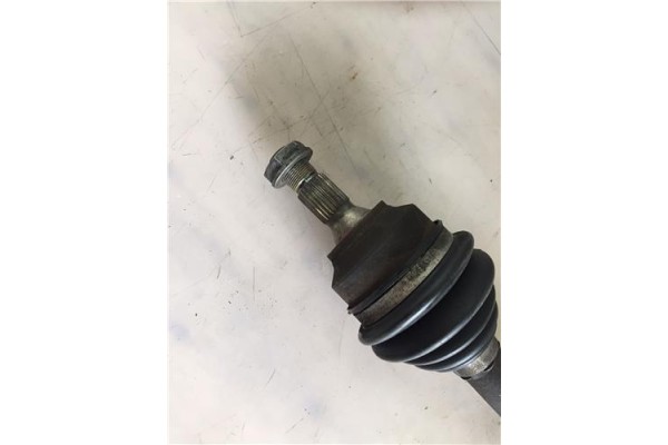Recambio de palier delantero izquierdo para citroen c4 picasso 1.6 hdi referencia OEM IAM 3272LW  