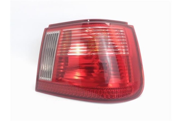 Recambio de piloto trasero derecho para seat ibiza (6k1) 1.4 referencia OEM IAM 6K6945112G 2202070 9EL964024011 , SEAT | 6K69451