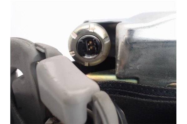 Recambio de cinturon seguridad delantero izquierdo para suzuki swift iii (sg) 1.5 referencia OEM IAM 84902-62J10-ED3  