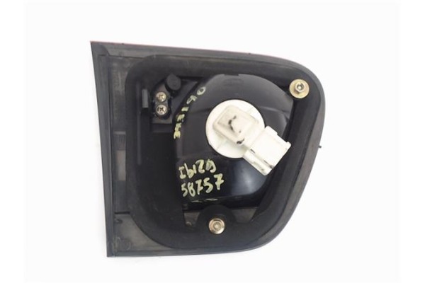 Recambio de piloto porton trasero derecho para seat ibiza (6k1) 1.4 referencia OEM IAM 6K6945092B  
