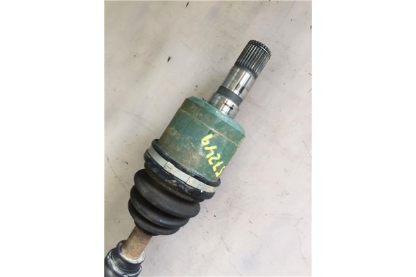 Recambio de palier delantero izquierdo para mazda premacy (cp) 2.0 td referencia OEM IAM GD252560XA  