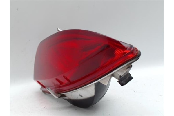 Recambio de piloto antiniebla trasero derecho para opel corsa c 1.0 sport referencia OEM IAM   