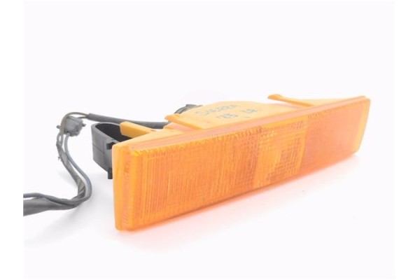 Recambio de intermitente delantero dcho para ford sierra berlina 1.3 básico referencia OEM IAM 20298122D  