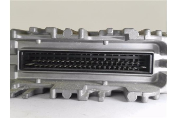 Recambio de centralita para volkswagen polo classic (6kv2) referencia OEM IAM 030906027K 0261203914 