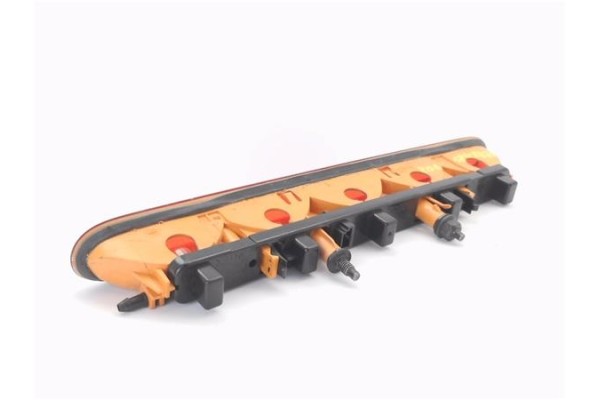 Recambio de luz central de freno para peugeot 206 1.4 i referencia OEM IAM E27168  