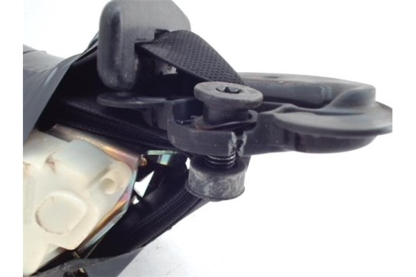 Recambio de cinturon seguridad delantero izquierdo para bmw serie 1 berlina (e81/e87) 2.0 118d referencia OEM IAM 33052212  