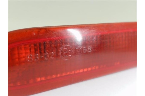 Recambio de luz central de freno para peugeot 206 1.4 i referencia OEM IAM E27168  