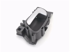 Recambio de manilla int. puerta trasero izquierda para peugeot 2008 1.2 access referencia OEM IAM 96555518VV  