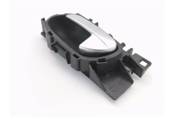 Recambio de manilla int. puerta trasero izquierda para peugeot 2008 1.2 access referencia OEM IAM 96555518VV  