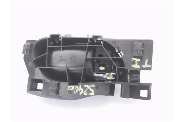 Recambio de manilla int. puerta trasero izquierda para peugeot 2008 1.2 access referencia OEM IAM 96555518VV  