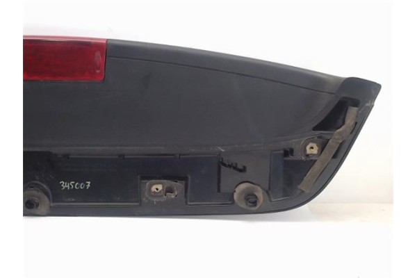 Recambio de aleron trasero para rover 200 (xw) 214 referencia OEM IAM dfd101390  
