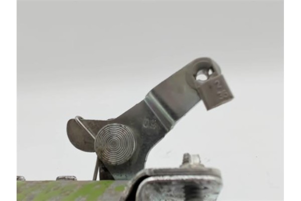 Recambio de cerradura porton para opel meriva 1.7 cdti referencia OEM IAM 6207076  