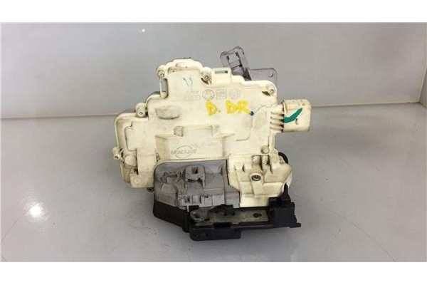 Recambio de cierre electromagnetico delantero derecho para seat ibiza berlina (6j5) 1.9 tdi referencia OEM IAM 3C1837016A  