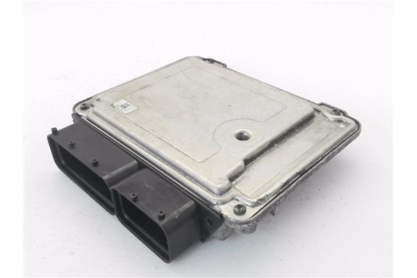 Recambio de centralita para seat ibiza berlina (6j5) 1.9 tdi referencia OEM IAM 03G906013K 0281014883 