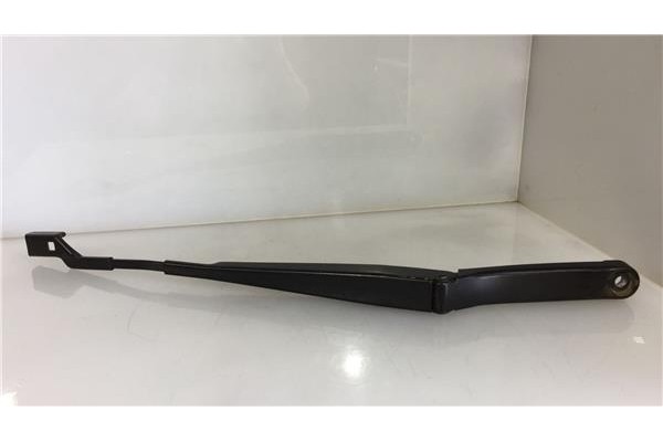 Recambio de brazo limpiaparabrisas delantero izquierdo para seat ibiza berlina (6j5) 1.9 tdi referencia OEM IAM 6J1955409  