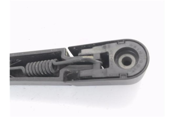 Recambio de brazo limpiaparabrisas trasero para bmw serie 1 berlina 5p (f20) 2.0 116d referencia OEM IAM 61617241985 7241984 