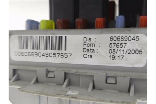 Recambio de caja fusibles/rele para alfa romeo 159 (140) 1.9 jtdm 16v / selective referencia OEM IAM 60689045 0060689045057657 