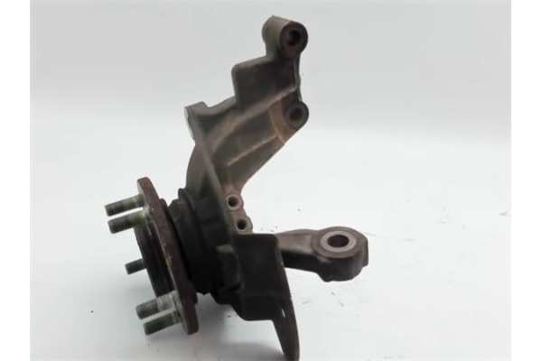 Recambio de mangueta delantero izquierda para mazda premacy (cp) 2.0 td referencia OEM IAM C10033031A  