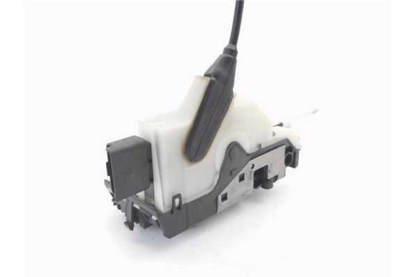 Recambio de cierre electromagnetico delantero derecho para peugeot 2008 1.2 access referencia OEM IAM 9812500780  