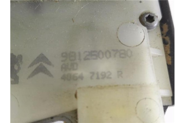 Recambio de cierre electromagnetico delantero derecho para peugeot 2008 1.2 access referencia OEM IAM 9812500780  