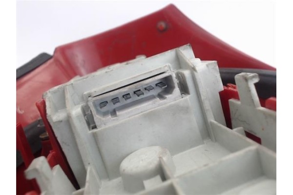 Recambio de piloto trasero derecho para audi a3 (8l) 1.9 tdi ambiente referencia OEM IAM 8L0945096A 2202500 8L0945096 , AUDI | 8
