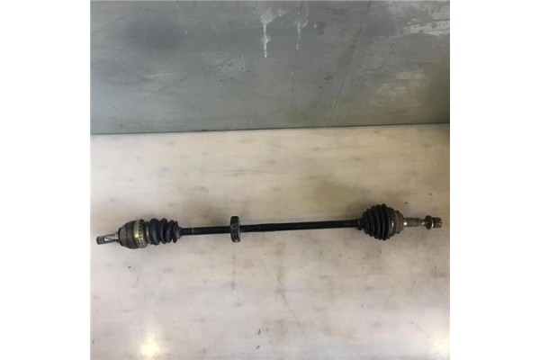 Recambio de palier delantero derecho para opel astra g berlina 1.6 16v referencia OEM IAM 374769  