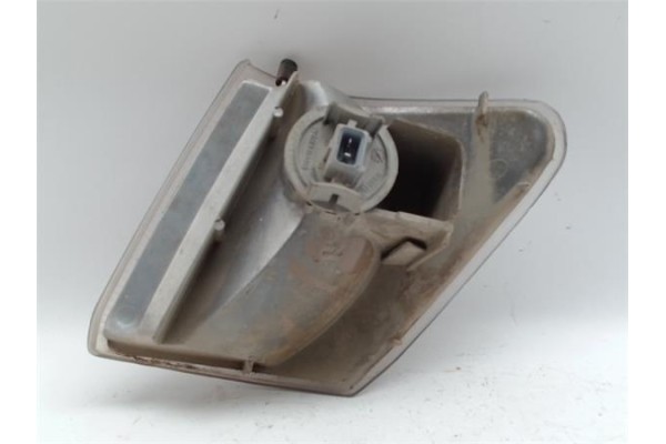Recambio de intermitente delantero dcho para ford fiesta berl./courier 1.3 courier furg. referencia OEM IAM   438 , FIAT | 456 ,