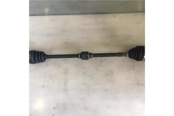 Recambio de palier delantero derecho para volvo s40 berlina 1.8 i referencia OEM IAM 8251755  