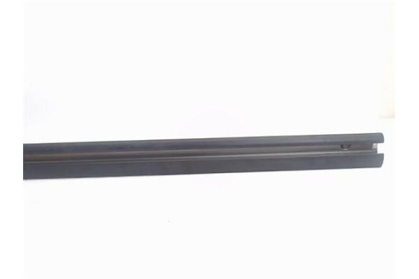 Recambio de soporte puerta corredera para nissan nv200 /evalia (m20/m) 1.5 nv200 furgón comfort referencia OEM IAM 77760JX00A  