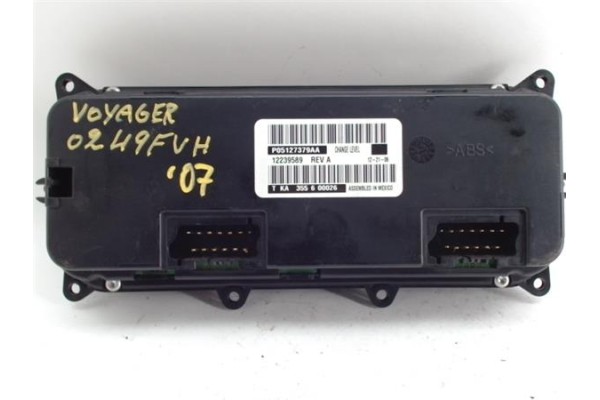 Recambio de mandos climatizador para chrysler voyager (rg) 2.5 crd executive referencia OEM IAM P05127379AA 12239589 