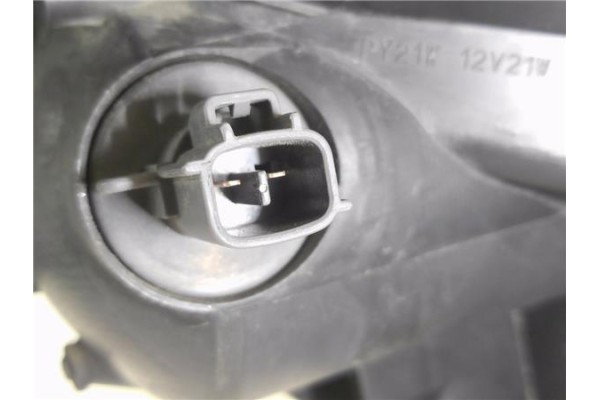 Recambio de faro delantero izquierdo para toyota corolla verso (r1) 2.2 d-4d referencia OEM IAM 811700F010  