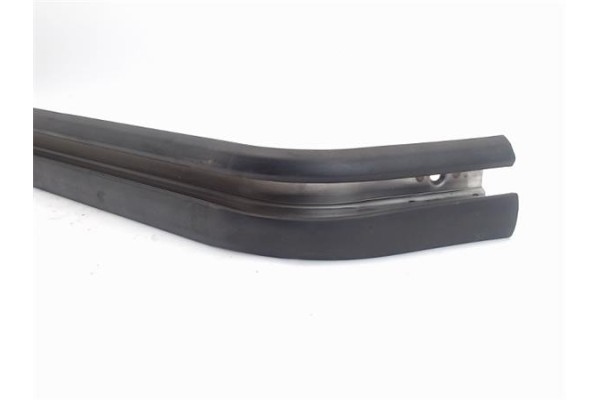 Recambio de soporte puerta corredera para nissan nv200 /evalia (m20/m) 1.5 nv200 furgón comfort referencia OEM IAM 77761JX00A  