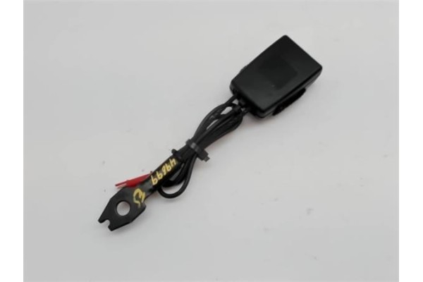 Recambio de anclaje cinturon delantero izquierdo para mercedes-benz clase a (bm 169) 1.7 a 170 (169.032) referencia OEM IAM 169 