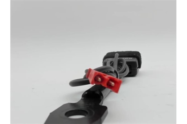 Recambio de anclaje cinturon delantero izquierdo para mercedes-benz clase a (bm 169) 1.7 a 170 (169.032) referencia OEM IAM 169 