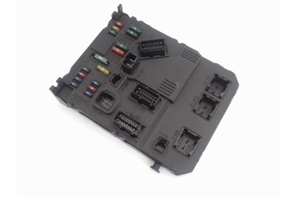 Recambio de centralita para peugeot 206 1.4 i referencia OEM IAM   