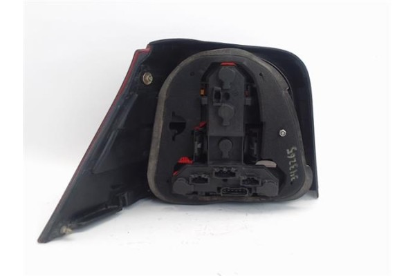 Recambio de piloto trasero derecho para volkswagen golf iv berlina (1j1) 1.6 referencia OEM IAM 1J6945112S  1J6945096T , AUDI | 