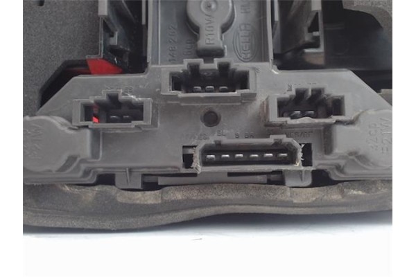 Recambio de piloto trasero derecho para volkswagen golf iv berlina (1j1) 1.6 referencia OEM IAM 1J6945112S  1J6945096T , AUDI | 