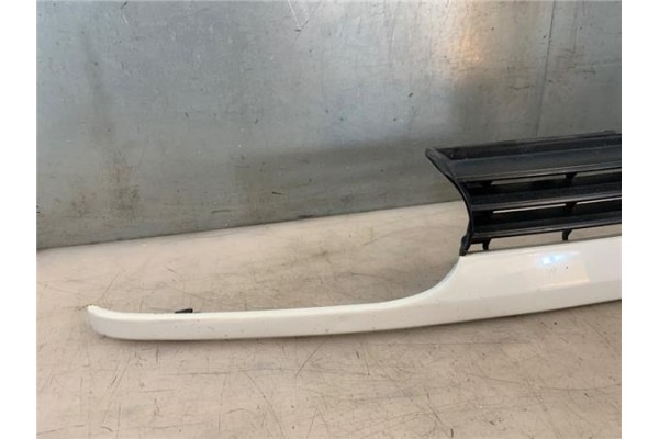 Recambio de rejilla paragolpes delantero para volkswagen golf iii (1h1) 1.4 referencia OEM IAM 1H5853653DGRU 3A0853600EPG 