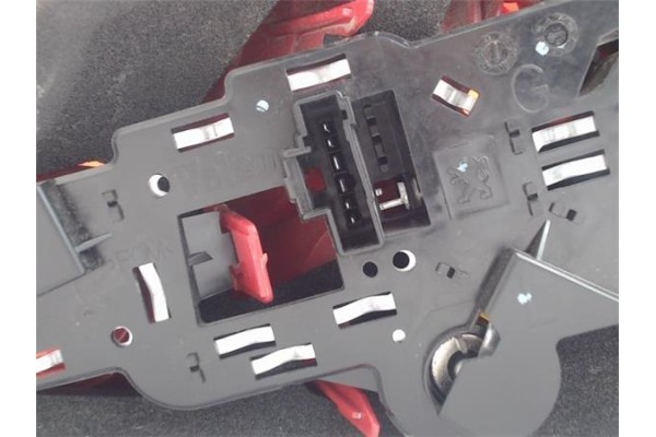Recambio de piloto trasero izquierdo para peugeot 307 (3a/c) 1.6 16v referencia OEM IAM 6350P3 2201307 6K5953050C , PEUGEOT | 63