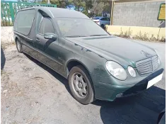 mercedes-benz clase e (bm 211) berlina del año 2005