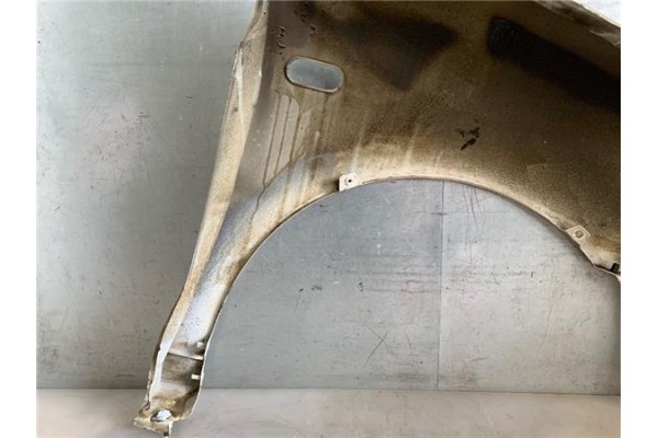Recambio de aleta delantero izquierda para volkswagen polo iii (6n1) 60 1.4 referencia OEM IAM 6N0821021  