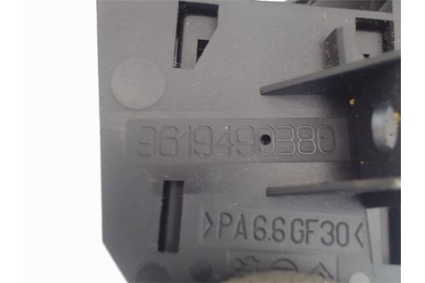 Recambio de mando intermitencia para peugeot 106 (s2) 1.1 i referencia OEM IAM 9619490380  