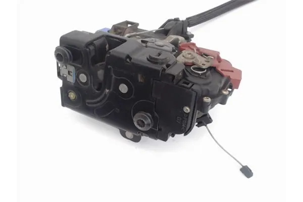 Recambio de cierre electromagnetico trasero derecho para seat altea (5p1) 1.9 tdi referencia OEM IAM 7L0839016  