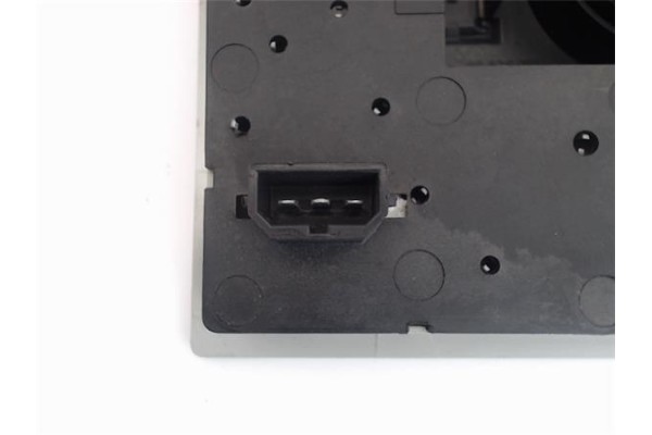 Recambio de luz delantero central techo para seat altea (5p1) 1.9 tdi referencia OEM IAM 6Q0947105E  