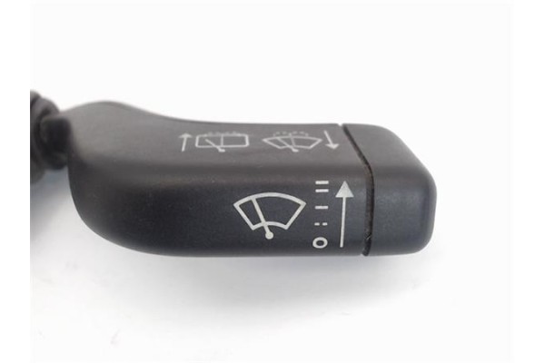 Recambio de mando limpiaparabrisas para opel zafira a referencia OEM IAM 090243394 501538 