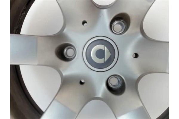 Recambio de llanta para smart roadster 0.7 roadster (60kw) (452.434) referencia OEM IAM 0010853v001 Q 0010852V001C31L00 