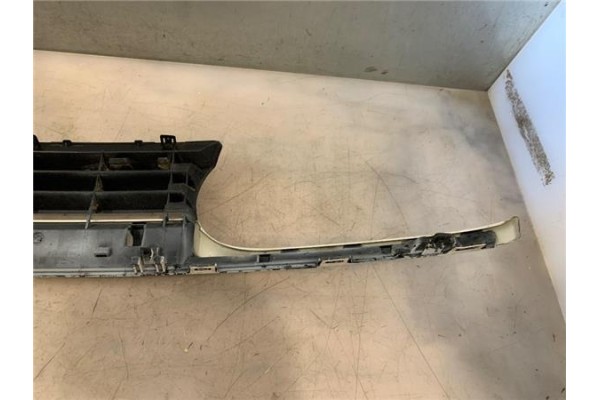 Recambio de rejilla paragolpes delantero para volkswagen golf iii (1h1) 1.4 referencia OEM IAM 1H5853653DGRU 3A0853600EPG 