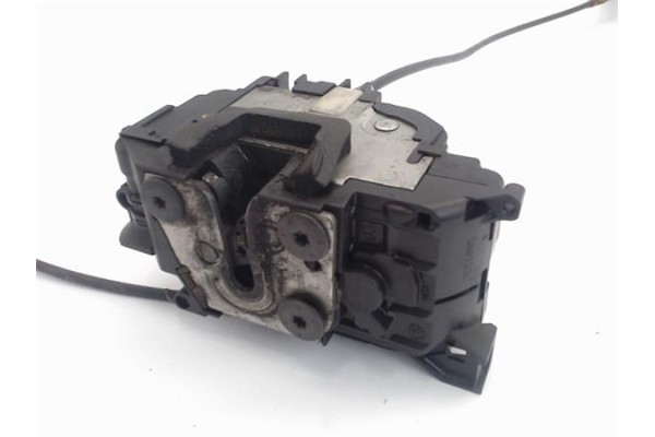 Recambio de cierre electromagnetico delantero izquierdo para renault clio iii 1.5 dci referencia OEM IAM 8200300123  