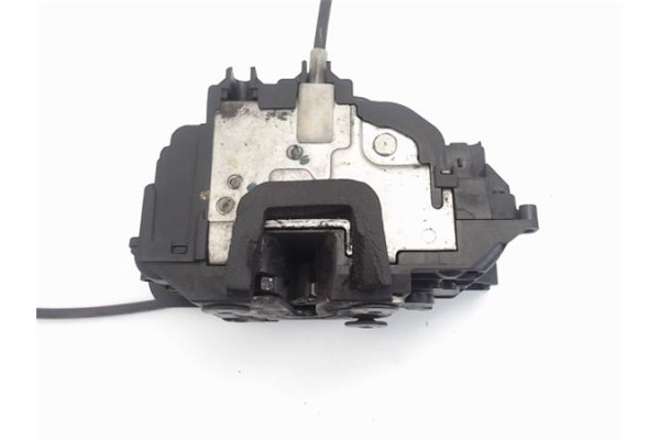 Recambio de cierre electromagnetico delantero izquierdo para renault clio iii 1.5 dci referencia OEM IAM 8200300123  