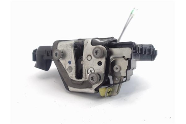Recambio de cierre electromagnetico delantero izquierdo para toyota verso (aur2/zgr2) 2.0 d-4d referencia OEM IAM   
